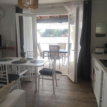 Appartement Jade Dans Residence Proche Tennis/ Centre Naturiste Агде Екстериор снимка