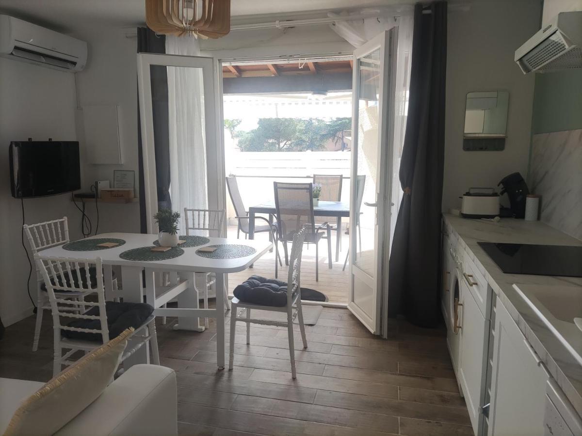 Appartement Jade Dans Residence Proche Tennis/ Centre Naturiste Агде Екстериор снимка